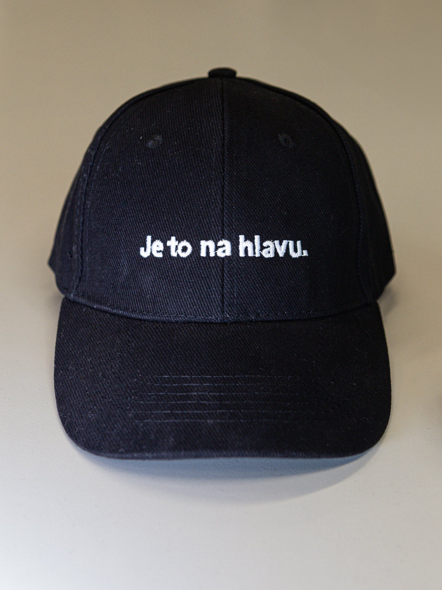 Šiltovka "Je to na hlavu"