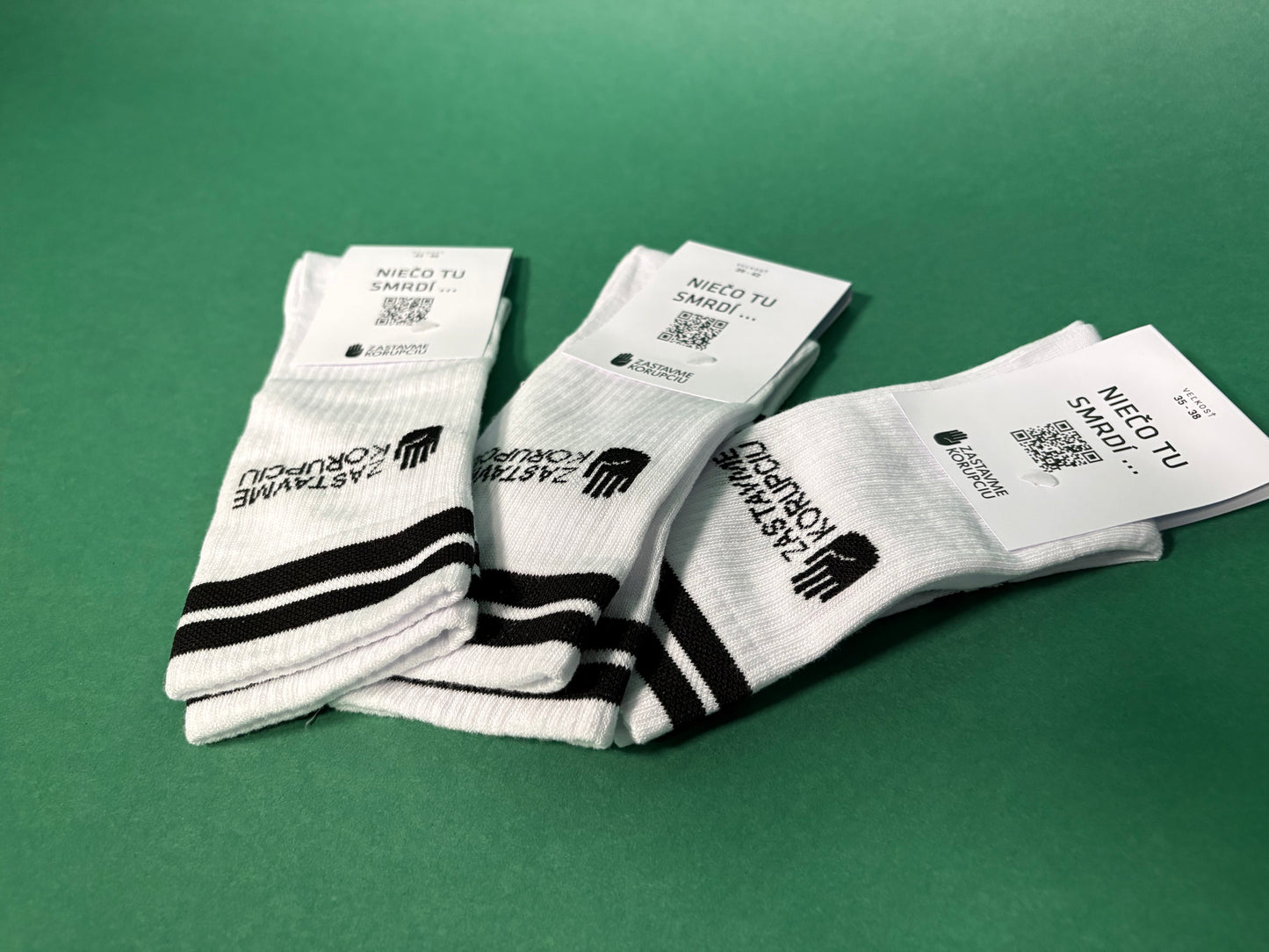 Ponožky "Niečo tu smrdí"